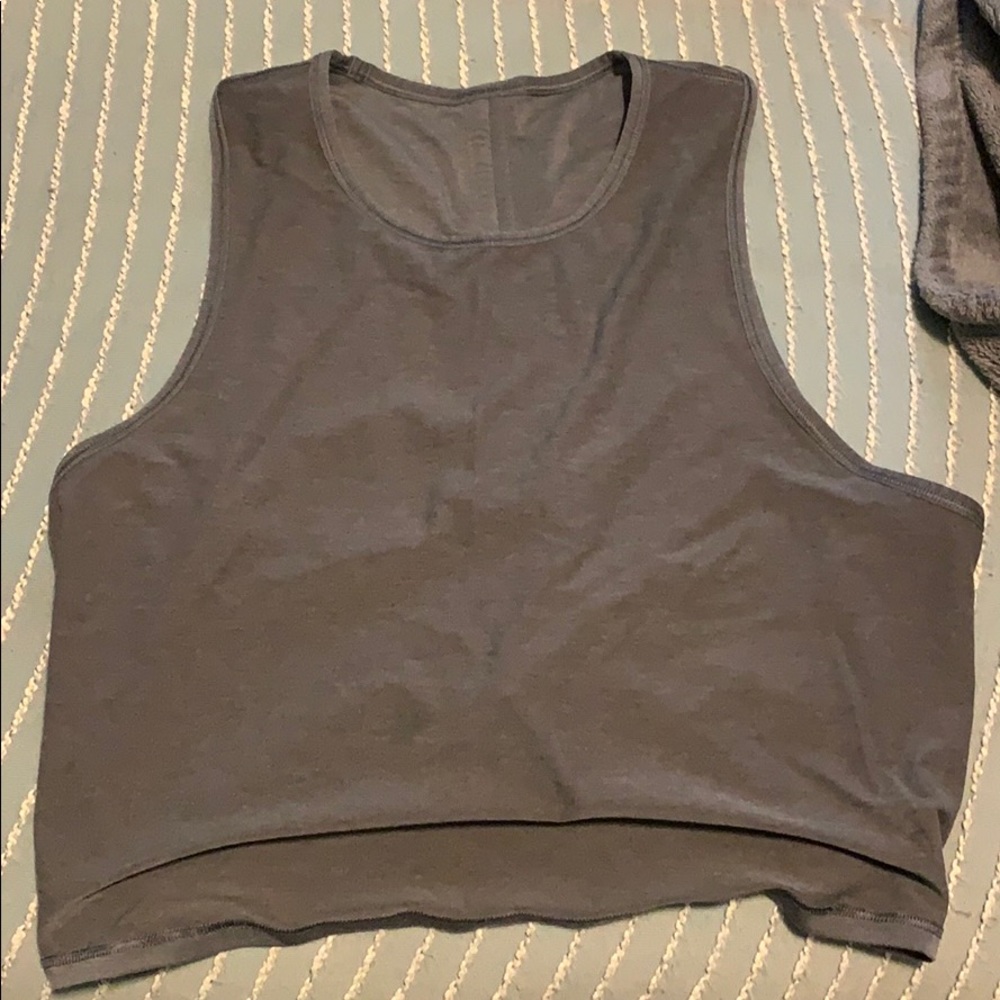 Lululemon size 6 cinched bacon crop top